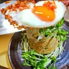 "まさかのタワーカップヌードル炒飯が出現★カップ麺チャーハンアレンジレシピ★tower cupnoodle fried rice★sobamesi" を YouTube で見る