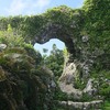 玉城城（沖縄県南城市）　岩をくり抜いた神秘的な太陽の門