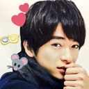 柔らかく控えめ。でも強い。
