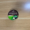 GODIVA 宇治抹茶とバニラにチョコレートソースをそえて