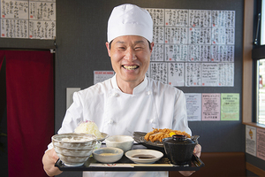 一枚のチラシでどん底から起死回生！人情とユーモアあふれるとんかつ店の逆転劇