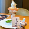 オシャレカフェの限定パフェPEACHY
