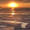 道東の春近し①！サロマ湖～解氷始まる湖面に落ちる夕日