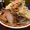 ［ま］盛勢（もりせい）の豚ラーメン（中）を全マシで喰らう／〆は背脂雑炊風ぶっかけ飯でノックアウト @kun_maa