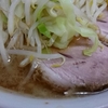 ラーメン二郎 神田神保町店【初心者向 入店&注文ガイド付】featuring アニメ ちいかわ 第42話「ニンニクカラメ！」