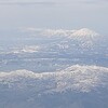 新千歳空港から伊丹経由で羽田へ！雪を抱く羊蹄山に感動！この路線はやっぱり景色が最高！