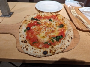 阿佐ヶ谷、本格ピザが食べられるカフェ【PIZZA FORNO CAFE】でマルゲリータを食べてみた