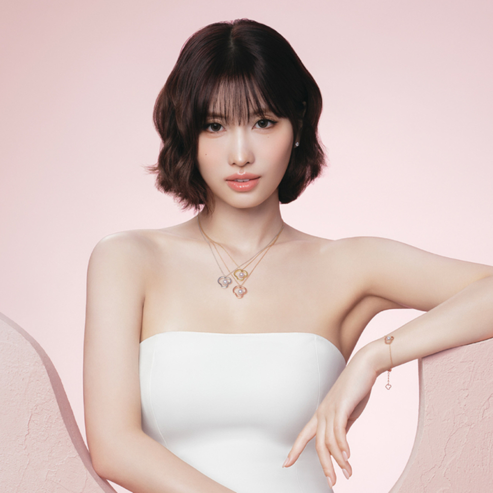 TWICE MOMOが魅せる、TASAKIの冬の輝き。ホリデームービー公開