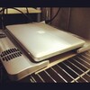 僕はこうやってMacBookを冷やしてます。