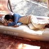 【80秒で快眠を実現】VASTLANDの電動エアーベッド新発売！厚み26cmでキャンプも災害時も快適に