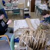 盆灯篭の内職　第2森の工房AMAのサンシュユとイヌタデ