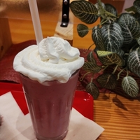 【マーメイドカフェ】ラズベリーフラッペが美味しい！