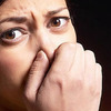 Khí hư có mùi khắm là bệnh gì? [Bác sĩ tư vấn miễn phí]