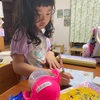 5歳と1歳　8月20日　ユイカ抱っこ