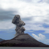 インドネシアの悲劇　クラカタウ火山またしても噴火！