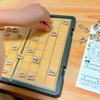 子供から大人へ。将棋のルールを息子から教わる母。その時間も、勝負と同じくらい楽しい！