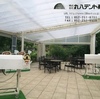 レストランの開閉テント