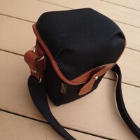 個人的新定番】Billingham（ビリンガム）のワンショルダースリング 