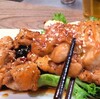 "【やみつき手羽トロ】知らないと損！話題の50度洗い！これだけで人気焼鳥店の味/鶏胸肩肉手羽元/長ネギ/定番おかず/作り置き/主菜/おつまみ/節約レシピ/お弁当" を YouTube で見る