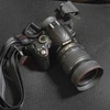 カメラ関係：一眼レフカメラ　ニコン　D3000