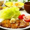 ☆豚ロースのダブルしょうが焼き＆卵マカロニサラダ☆