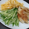ぶっかけ風素麺で・・・休日､ランチ　😃🎶