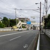2025/11/11 中川原・谷保散歩 07 国立一小前歩道橋/地蔵尊/国立市消防団第三分団/仮屋坂/清水の茶屋跡/谷保天満宮/谷保駅