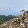 霊仙山（りょうぜんざん）カレンフェルトの岩を越えて