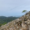 霊仙山（りょうぜんざん）カレンフェルトの岩を越えて