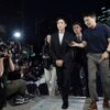 BTSシュガ、先ほど警察署に出頭… 「失望させて申し訳ありませんでした」と取材陣の前に頭を下げる