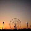 葛西臨海公園から東京湾越しに沈む夕陽を眺める