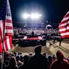トランプ大統領、警備強化で屋外集会を継続すると宣言