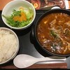 麻辣な味わいに夢中！刺激的な本格火鍋  四川風麻辣火鍋（ミニごはん・サラダつき） 1,099円（税込1,208円）  ごはんを大盛りにする。 at デニーズ_北池袋店 