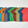 フィルメランジェの“草木染め”Tシャツ、牡丹やアヤメの鮮やかな色合いで