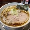 【今週のラーメン５５９５】元祖一条流がんこラーメン たま館分店（東京・立川）正油 LEVEL4　〜琥珀色動物系の清湯醤油出汁！軽やかに滲む魚介エキス！そして一枚肉の迫力！