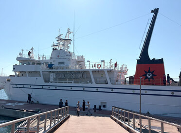 練習船「大島丸」を災害時の通信確保や物資輸送などに活用。大島商船高専とソフトバンクが災害支援に関する連携協定を締結