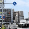 標識ありでも10台に1台が違反!?　熊本市・白山交差点の難解〝五差路〟