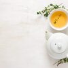 「粗茶ですが」の意味とは？失礼な表現なのか・返し方や言い換えについてもご紹介