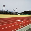 トラックで練習。1000m×4本、200m×3本。トータル17.6kmランニング。テンポネクスト。