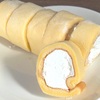 心地の良いもっちり食感！ローソンの「もち食感ロール（北海道産生クリーム入り）」の巻