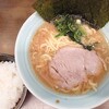 【横浜 上星川】寿々㐂家（すずきや）　家系ラーメンにはライスでしょ