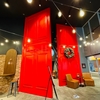 【ブリスベンの小さいドア特別編】 巨大な赤いドア - MASSIVE red doors -＠Hotel Indigo