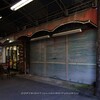 横浜・笹山団地（２）：笹山アーケード商店街，年の瀬の静けさ。