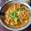 五福楼（草加）鶏肉と葱ラーメン＋半炒飯