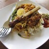  最初は、ナシ・チャンプル（Nasi Campur）から