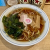 【今週のラーメン５９３３】らーめん 高尾（東京・荻窪）らーめん わかめ ＋ メンマ皿 ＋ 青菜皿 ＋ サッポロ赤星２本　〜五臓六腑に染み渡る優しくも深いコク！野菜の甘みと豚の旨味！そして後味に忍ぶ生姜！