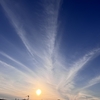 空と雲と　放射する空