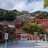 朱色の華やかな日本三大稲荷に数えられる祐徳稲荷神社