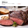 アメリカンビーフカット（北米の肉料理19）　Tasteatlasによる北米肉料理ランキングには，BEEF CUTの名称がランクインしています．例えば第７位はリブアイ．牛肉の「特定部位（cut）」がそのまま「料理」として評価・ランクされている違和感についてChatGPTに尋ねてみたところ，北米では，特定の牛肉カットがそれ自体で「料理のカテゴリ」として確立していて，カットと特定の調理法が密接に結びつき，実質的に「料理の名前」として通用しているとのこと．リブアイは，高温で焼いたステーキの形で提供されます．