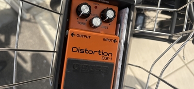 コンパクトエフェクターの憧れを抑えきれずついにBOSSのDistortion DS-1を買った